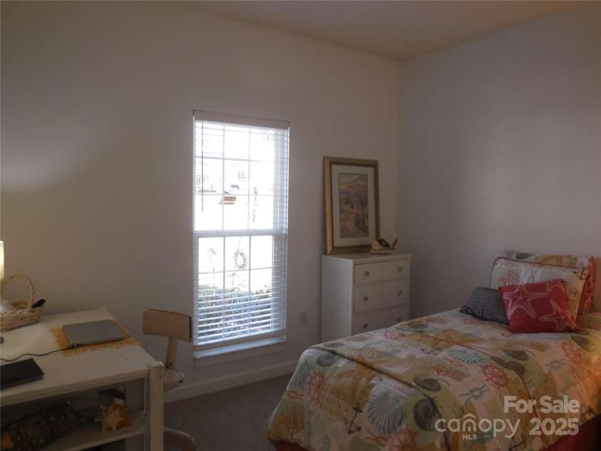 7201 Scarlet Runner Drive, Charlotte, NC 28215.  MLS# CAR4214914, YatesRealty ID 717. 