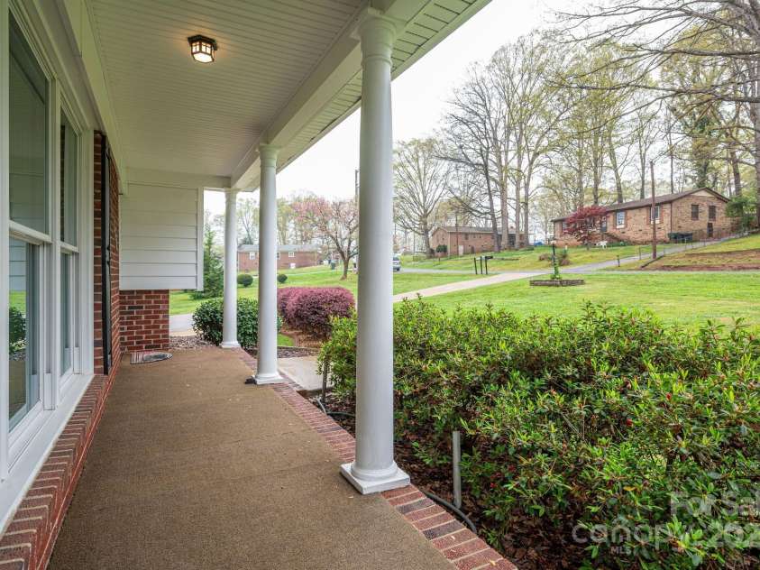 205 Gamble Avenue, Bessemer City, NC 28016.  MLS# CAR4242531, YatesRealty ID 7170. 