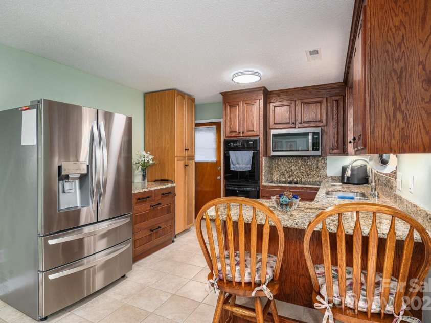 205 Gamble Avenue, Bessemer City, NC 28016.  MLS# CAR4242531, YatesRealty ID 7170. 