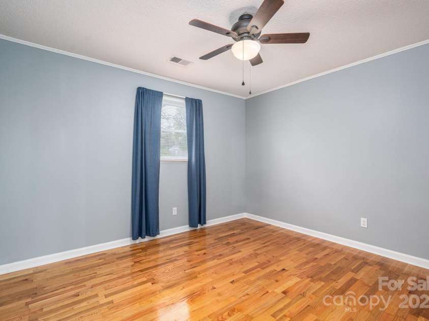 205 Gamble Avenue, Bessemer City, NC 28016.  MLS# CAR4242531, YatesRealty ID 7170. 