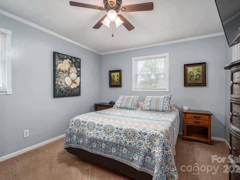 205 Gamble Avenue, Bessemer City, NC 28016.  MLS# CAR4242531, YatesRealty ID 7170. 
