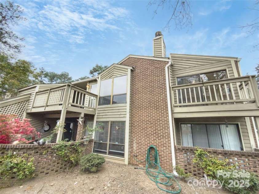 1600 Sharon Road, Charlotte, NC 28210.  MLS# CAR4270171, YatesRealty ID 7172. 