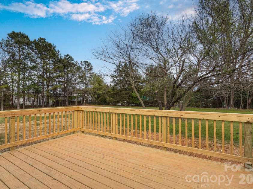 263 Echo Lane, Rock Hill, SC 29732.  MLS# CAR4360601, YatesRealty ID 7172. 
