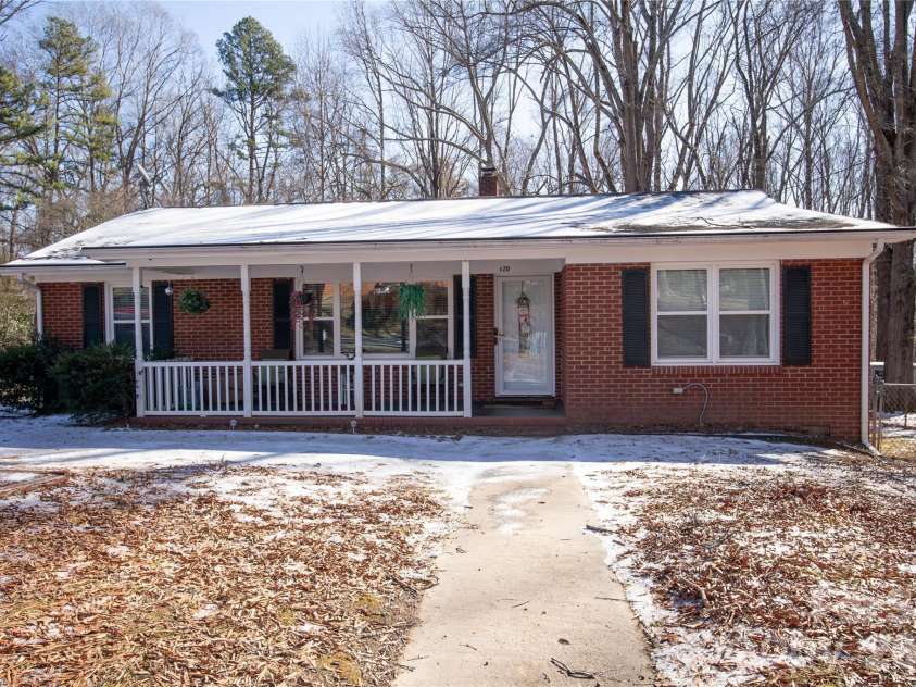 120 Lowry Row, York, SC 29745.  MLS# CAR4343177, YatesRealty ID 7173. 