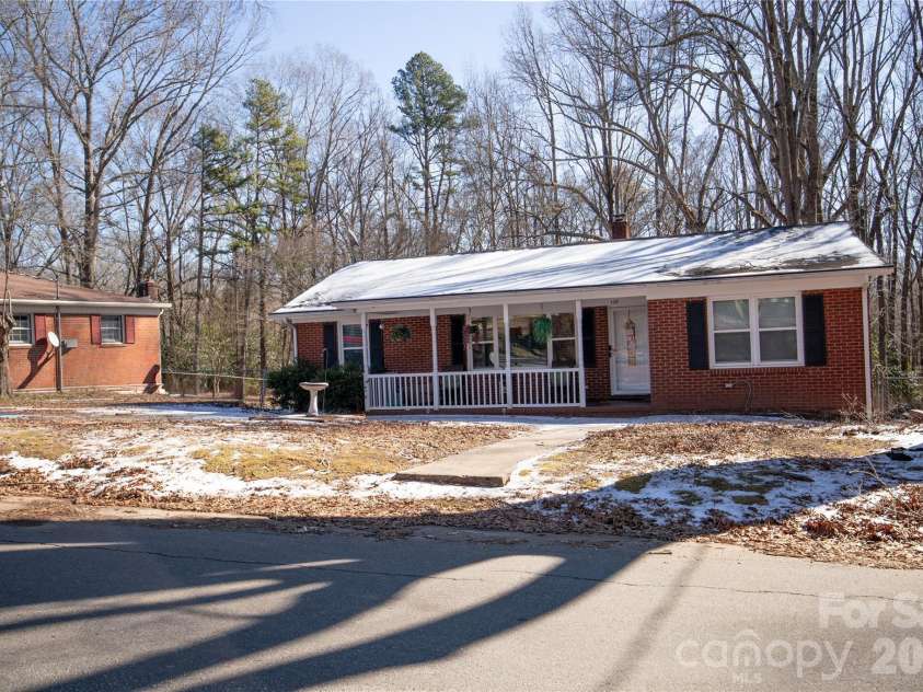 120 Lowry Row, York, SC 29745.  MLS# CAR4343177, YatesRealty ID 7173. 