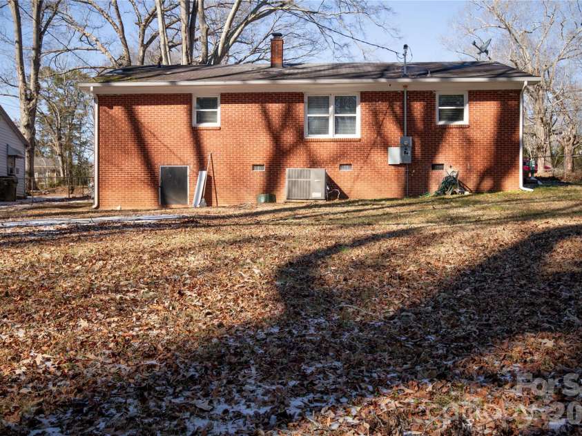 120 Lowry Row, York, SC 29745.  MLS# CAR4343177, YatesRealty ID 7173. 