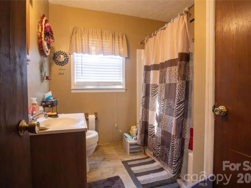 120 Lowry Row, York, SC 29745.  MLS# CAR4343177, YatesRealty ID 7173. 