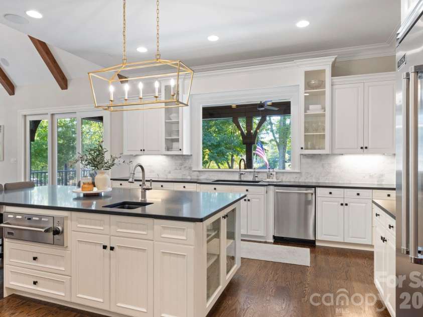 190 Cape Cod Way, Mooresville, NC 28117.  MLS# CAR4359942, YatesRealty ID 7174. 