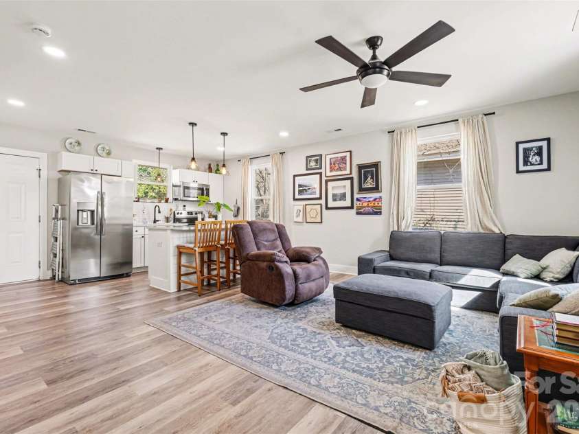 724 Jefferson Avenue, Rock Hill, SC 29730.  MLS# CAR4346546, YatesRealty ID 7176. 