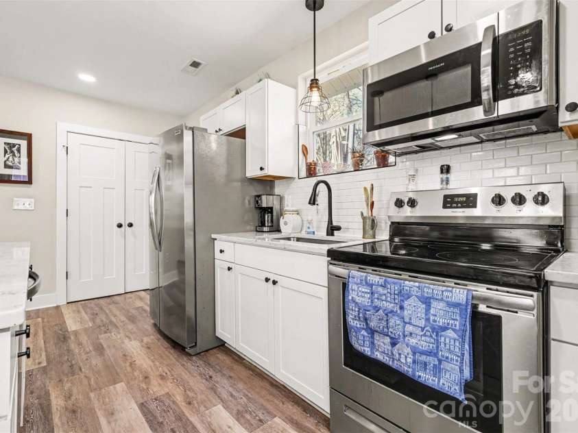 724 Jefferson Avenue, Rock Hill, SC 29730.  MLS# CAR4346546, YatesRealty ID 7176. 