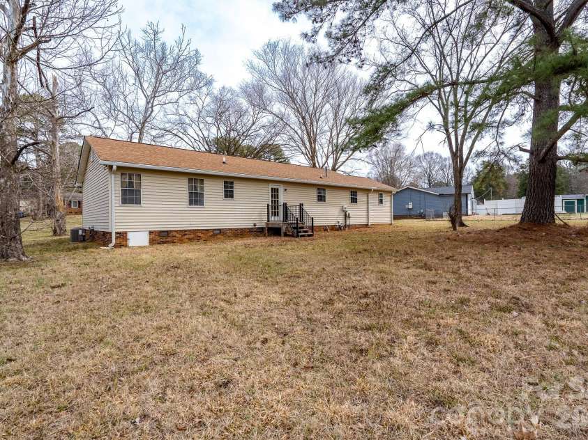 116 Stonybrook Road, Salisbury, NC 28147.  MLS# CAR4350728, YatesRealty ID 7178. Another back yard view. 