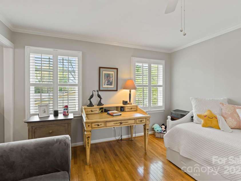 922 Hawthorne Drive, Lenoir, NC 28645.  MLS# CAR4246497, YatesRealty ID 7179. Sitting area off primary suite w/hardwoods