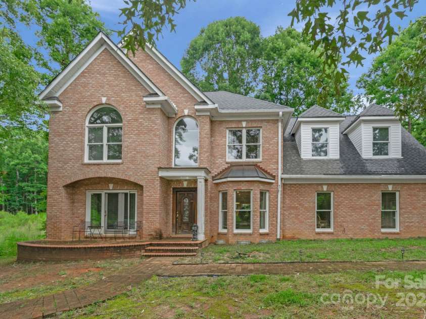 15610 Youngblood Road, Charlotte, NC 28278.  MLS# CAR4166088, YatesRealty ID 718. 