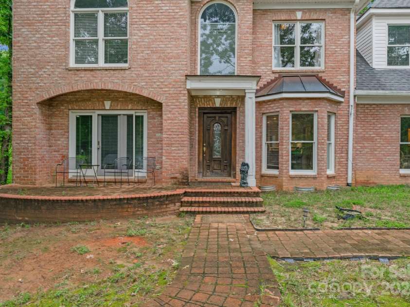 15610 Youngblood Road, Charlotte, NC 28278.  MLS# CAR4166088, YatesRealty ID 718. 