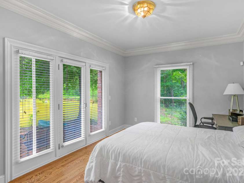 15610 Youngblood Road, Charlotte, NC 28278.  MLS# CAR4166088, YatesRealty ID 718. 