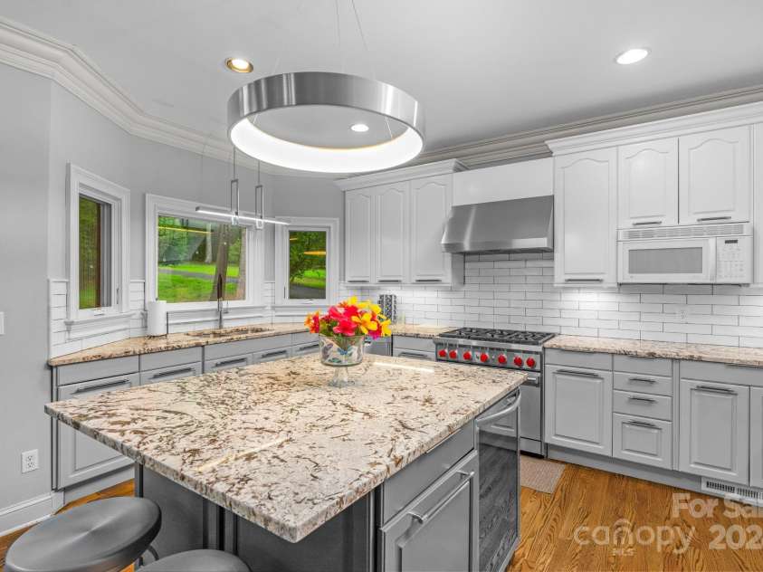 15610 Youngblood Road, Charlotte, NC 28278.  MLS# CAR4166088, YatesRealty ID 718. 