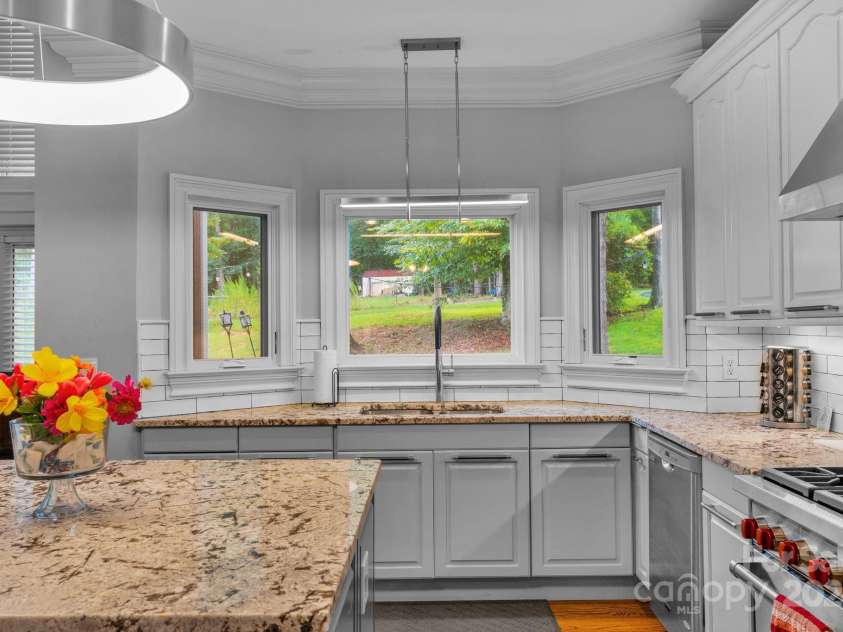 15610 Youngblood Road, Charlotte, NC 28278.  MLS# CAR4166088, YatesRealty ID 718. 