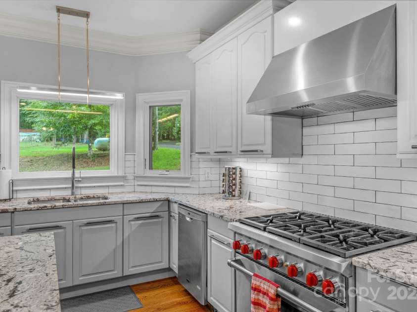 15610 Youngblood Road, Charlotte, NC 28278.  MLS# CAR4166088, YatesRealty ID 718. 