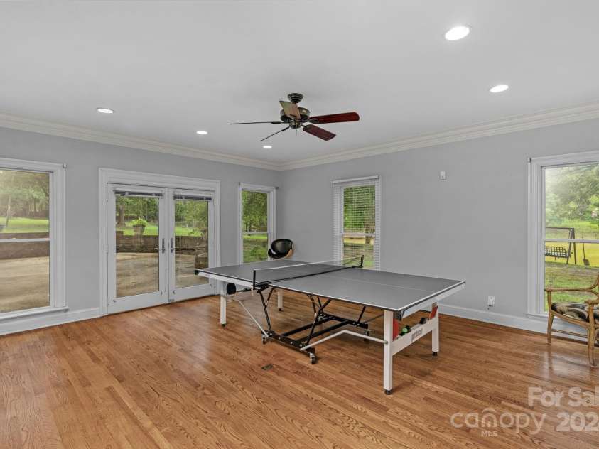 15610 Youngblood Road, Charlotte, NC 28278.  MLS# CAR4166088, YatesRealty ID 718. 