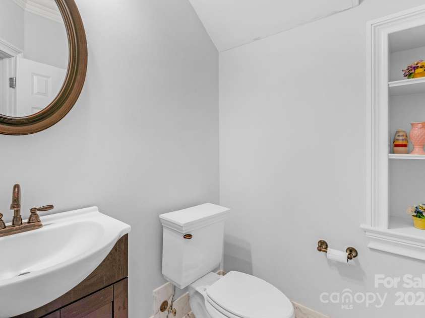15610 Youngblood Road, Charlotte, NC 28278.  MLS# CAR4166088, YatesRealty ID 718. 