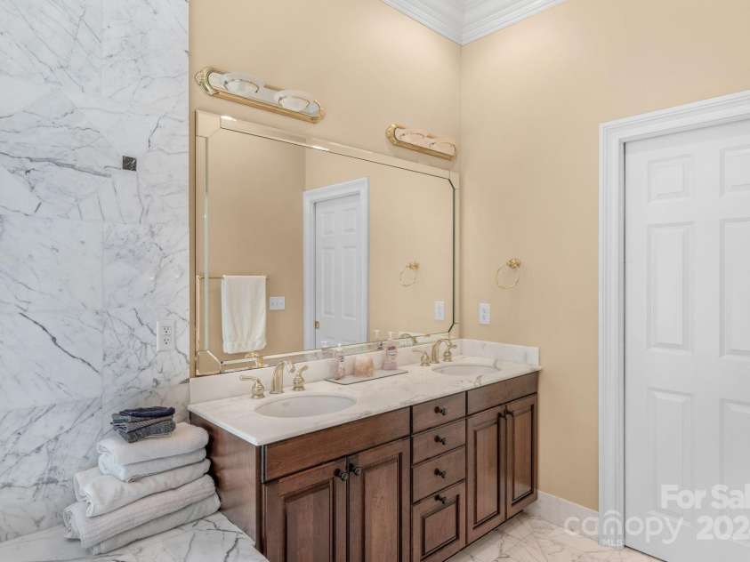 15610 Youngblood Road, Charlotte, NC 28278.  MLS# CAR4166088, YatesRealty ID 718. 