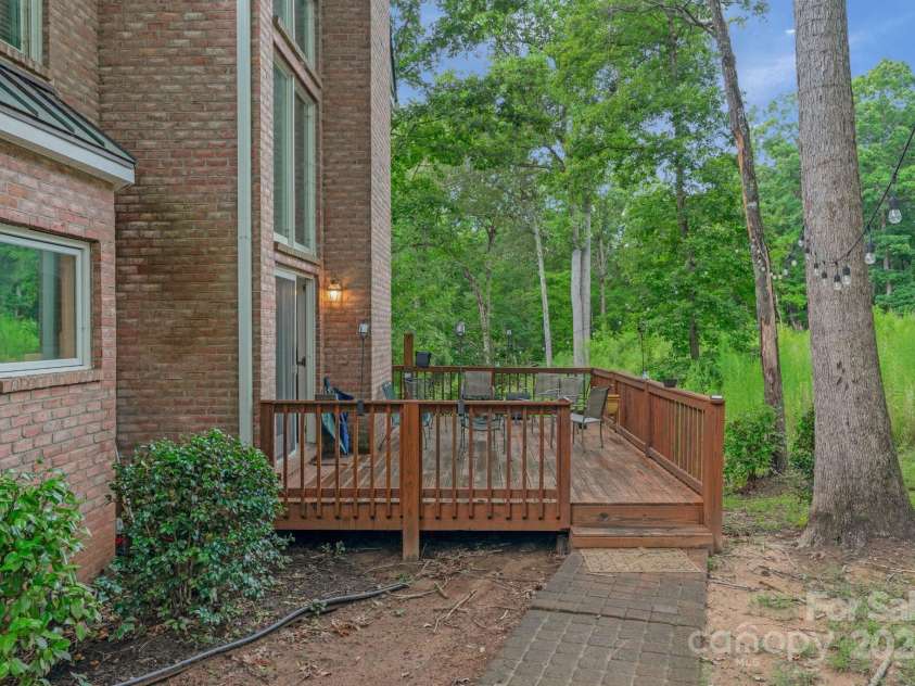15610 Youngblood Road, Charlotte, NC 28278.  MLS# CAR4166088, YatesRealty ID 718. 