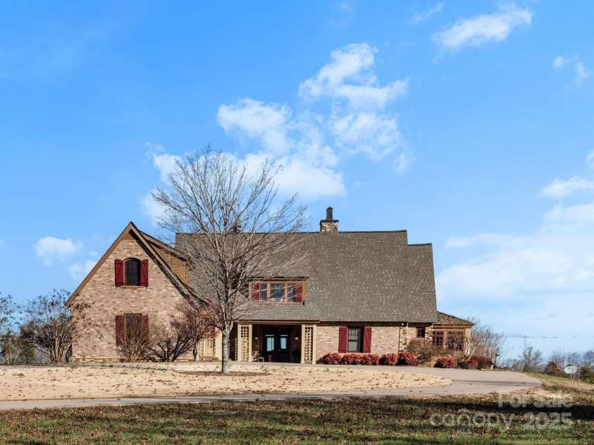 602 & 604 Blackwood Road, Columbus, NC 28722.  MLS# CAR4213028, YatesRealty ID 718. 