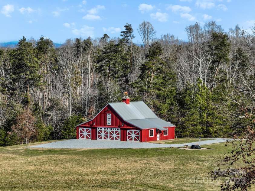 602 & 604 Blackwood Road, Columbus, NC 28722.  MLS# CAR4213028, YatesRealty ID 718. 