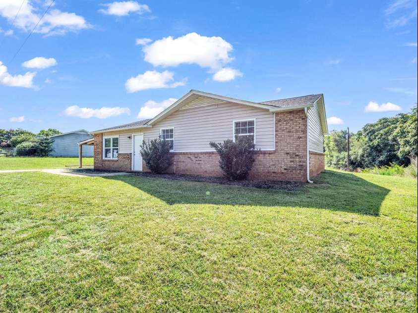 313 Harrill Road, Forest City, NC 28043.  MLS# CAR4399148, YatesRealty ID 7180. 