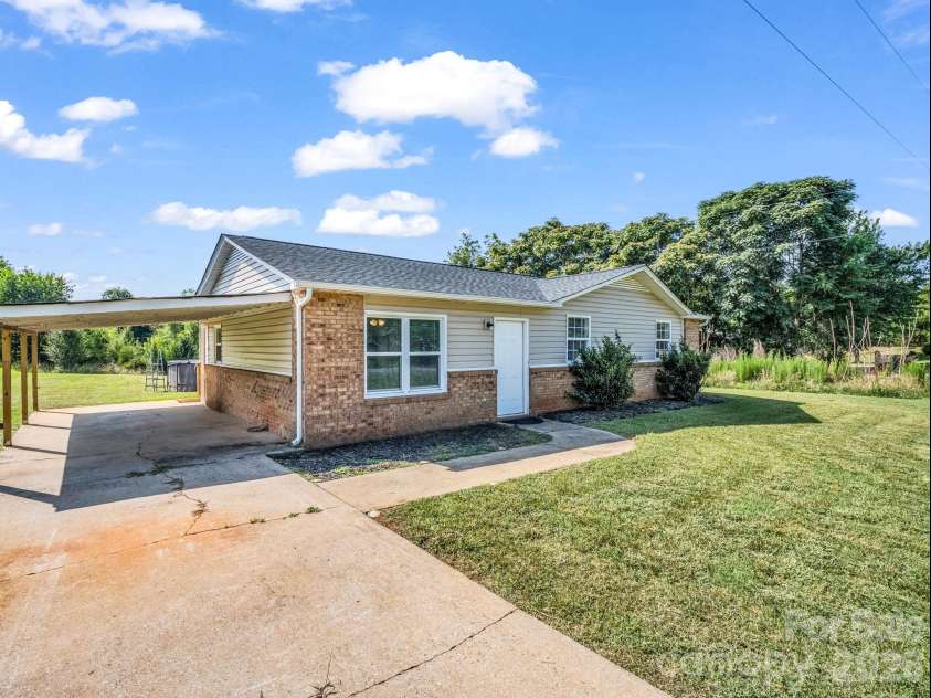 313 Harrill Road, Forest City, NC 28043.  MLS# CAR4399148, YatesRealty ID 7180. 