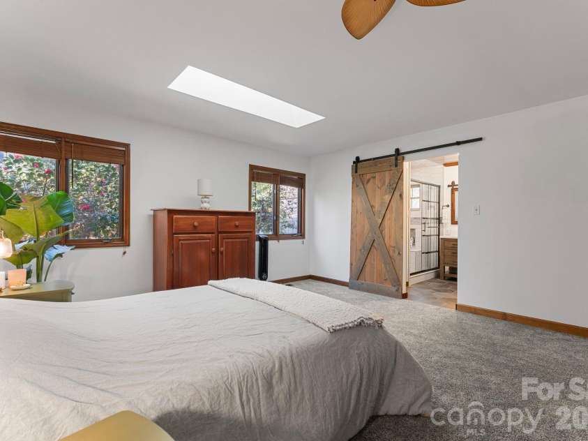 1432 Jules Court, Charlotte, NC 28226.  MLS# CAR4355299, YatesRealty ID 7181. 