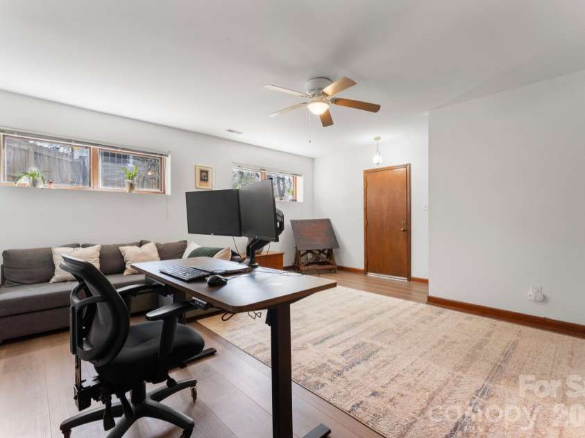 1432 Jules Court, Charlotte, NC 28226.  MLS# CAR4355299, YatesRealty ID 7181. Allows for office use or flex space