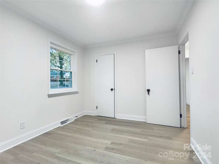 1908 Dickens Avenue, Charlotte, NC 28208.  MLS# CAR4205335, YatesRealty ID 7182. 