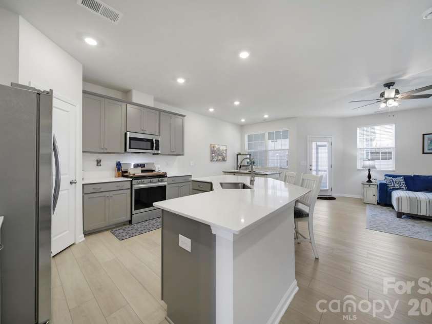 7032 Everly Commons Lane, Fort Mill, SC 29708.  MLS# CAR4362454, YatesRealty ID 7182. 