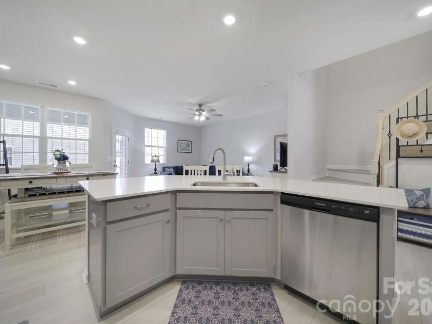 7032 Everly Commons Lane, Fort Mill, SC 29708.  MLS# CAR4362454, YatesRealty ID 7182. 