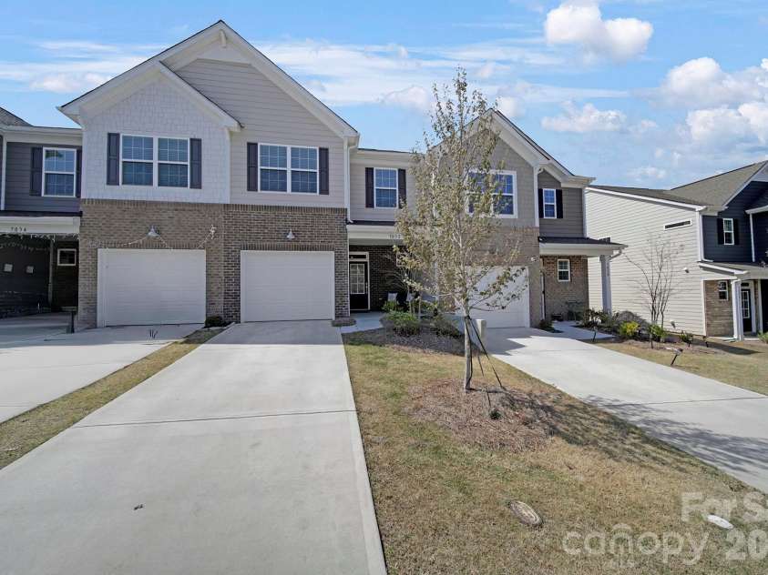 7032 Everly Commons Lane, Fort Mill, SC 29708.  MLS# CAR4362454, YatesRealty ID 7182. 