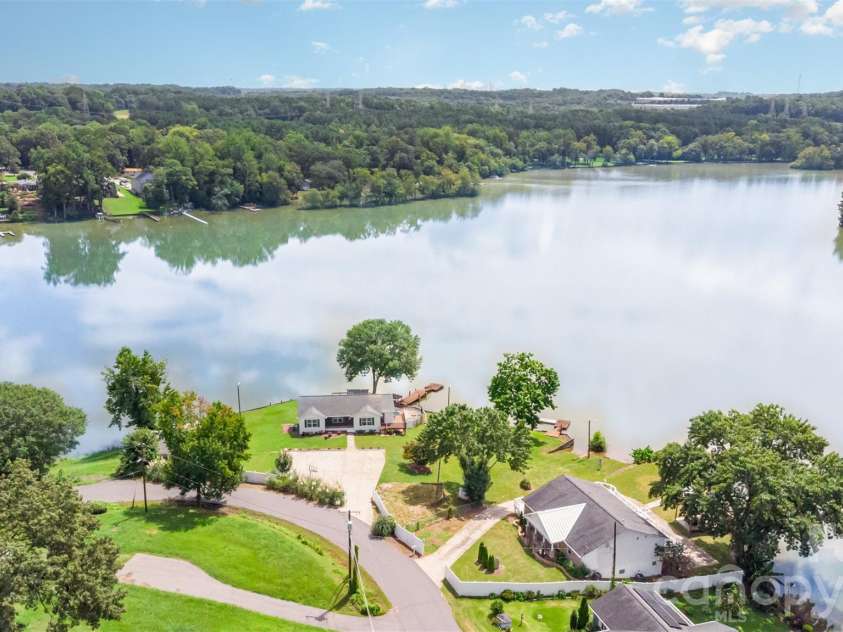 230 River Loop Road, Belmont, NC 28012.  MLS# CAR4352056, YatesRealty ID 7183. 