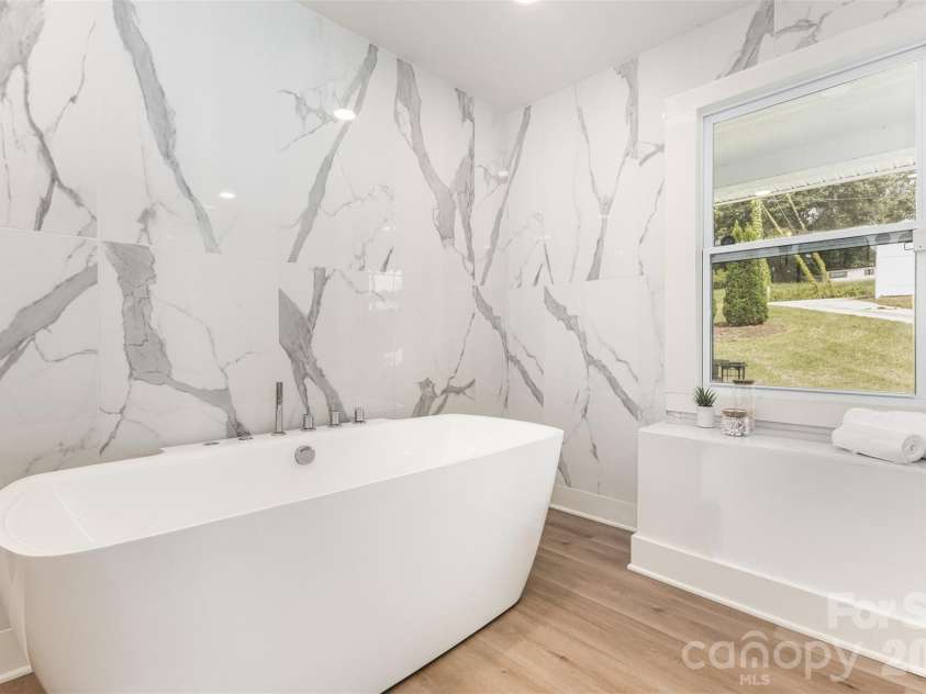 230 River Loop Road, Belmont, NC 28012.  MLS# CAR4352056, YatesRealty ID 7183. 