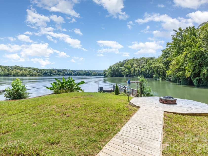 230 River Loop Road, Belmont, NC 28012.  MLS# CAR4352056, YatesRealty ID 7183. 
