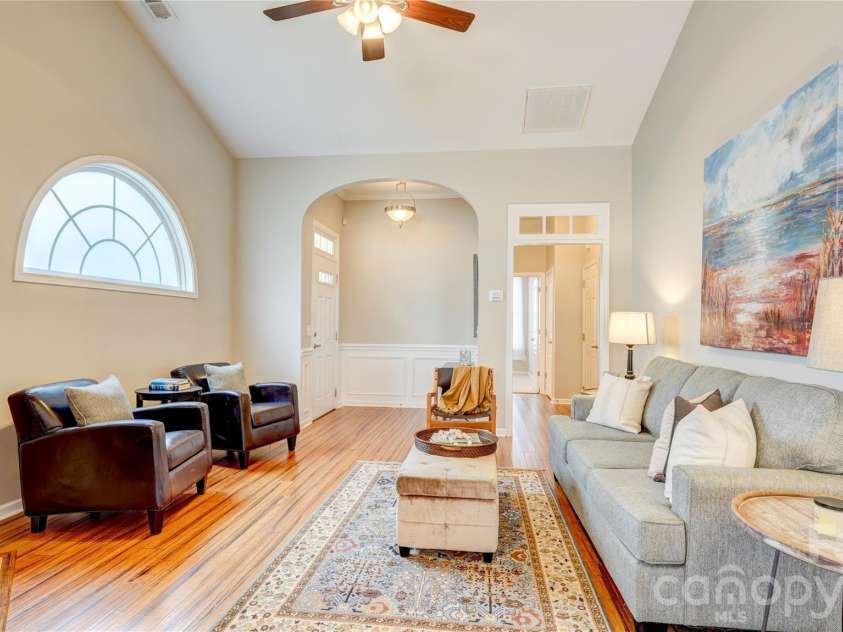 300 Park View Drive, Belmont, NC 28012.  MLS# CAR4314458, YatesRealty ID 7185. 