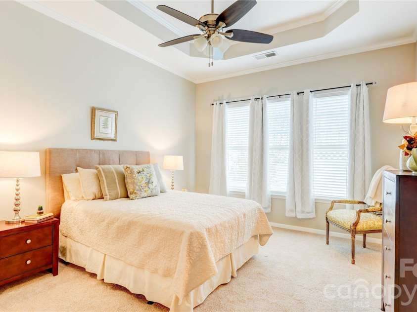 300 Park View Drive, Belmont, NC 28012.  MLS# CAR4314458, YatesRealty ID 7185. 