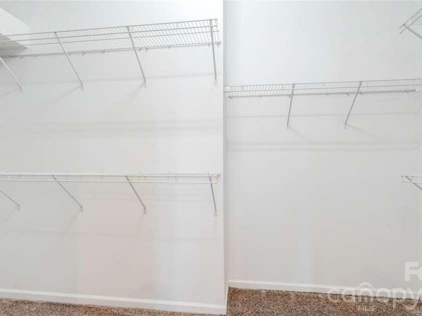 300 Park View Drive, Belmont, NC 28012.  MLS# CAR4314458, YatesRealty ID 7185. 