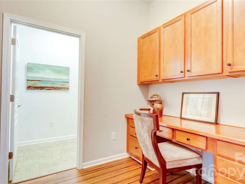 300 Park View Drive, Belmont, NC 28012.  MLS# CAR4314458, YatesRealty ID 7185. 