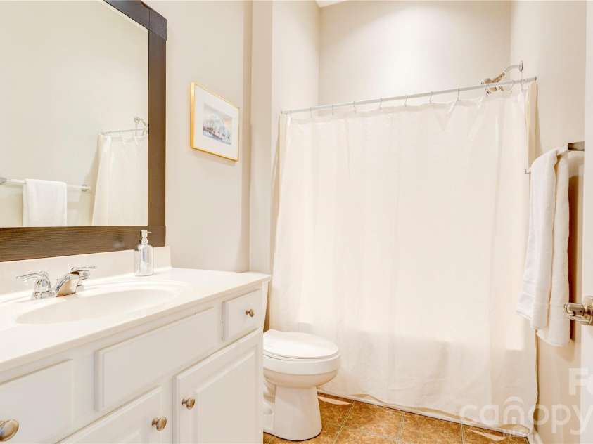 300 Park View Drive, Belmont, NC 28012.  MLS# CAR4314458, YatesRealty ID 7185. 