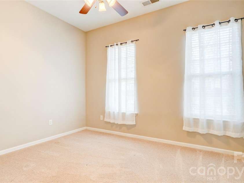 300 Park View Drive, Belmont, NC 28012.  MLS# CAR4314458, YatesRealty ID 7185. 