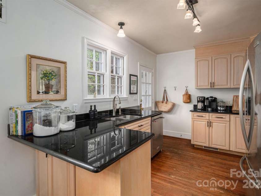 1120 Cumberland Avenue, Gastonia, NC 28054.  MLS# CAR4222455, YatesRealty ID 7186. 