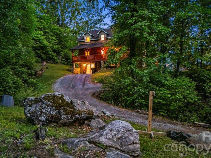 114 Johns Creek Road, Canton, NC 28716.  MLS# CAR4362839, YatesRealty ID 7188. 