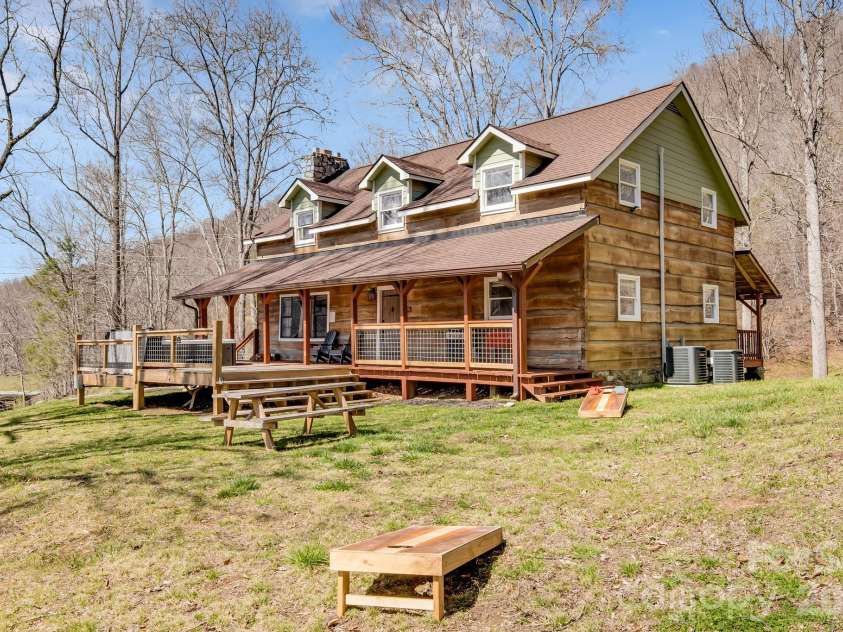 114 Johns Creek Road, Canton, NC 28716.  MLS# CAR4362839, YatesRealty ID 7188. 