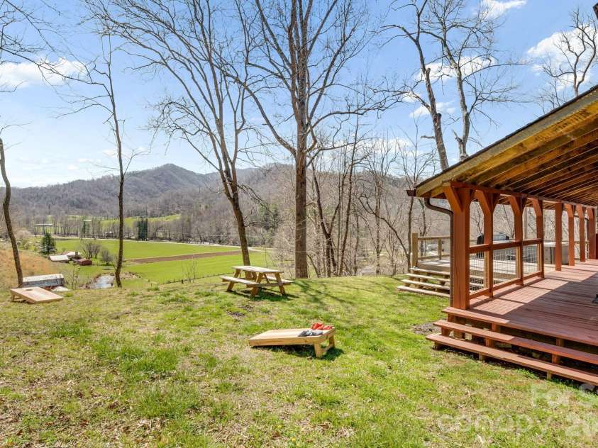 114 Johns Creek Road, Canton, NC 28716.  MLS# CAR4362839, YatesRealty ID 7188. 
