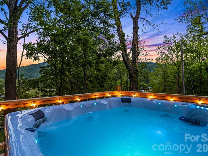114 Johns Creek Road, Canton, NC 28716.  MLS# CAR4362839, YatesRealty ID 7188. 